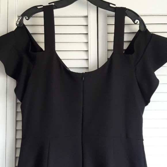 Mi Ami Women's Jumpsuit. - Picture 5 of 9